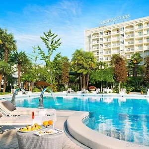 Grand Trieste & Victoria Hotel